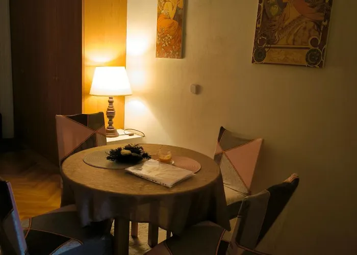 Valentinka Minutes Away From Charles Bridge 아파트