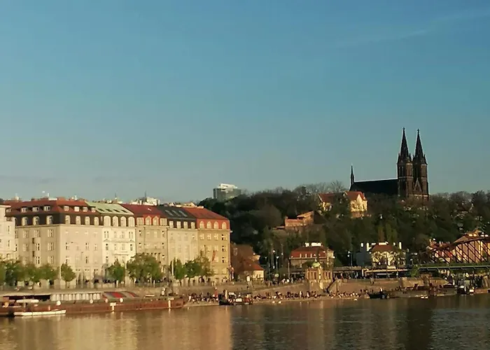 아파트 Valentinka Minutes Away From Charles Bridge *