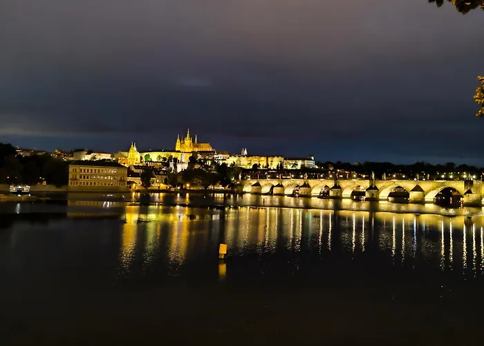 Valentinka Minutes Away From Charles Bridge Lejlighed *
