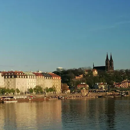 Lägenhet Valentinka Minutes Away From Charles Bridge *